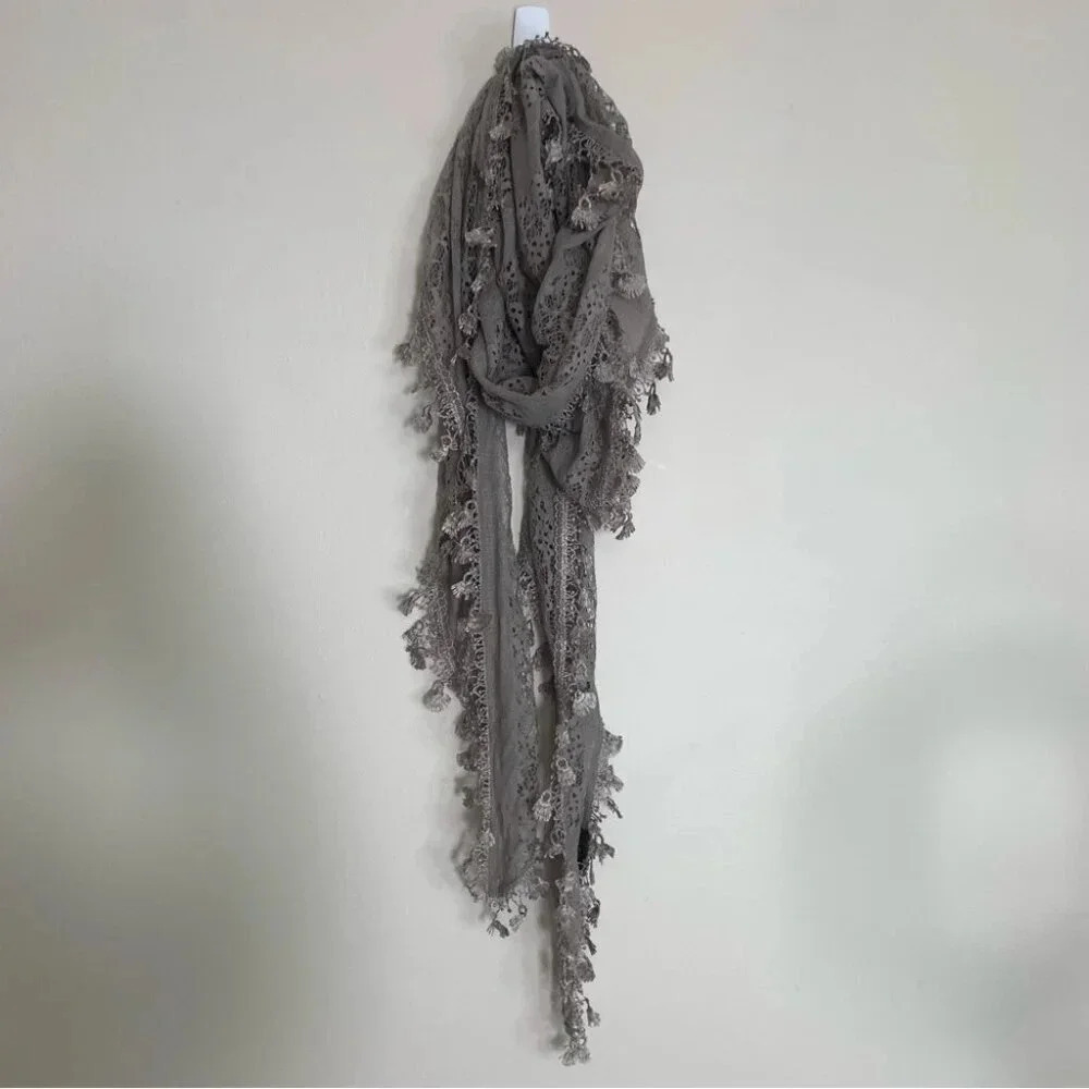 BCBGMaxazria lace fringe scarg